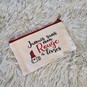 Trousse « jamais sans mon rouge à lèvres »