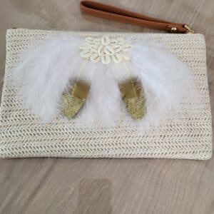 Pochette plumes et coquillages