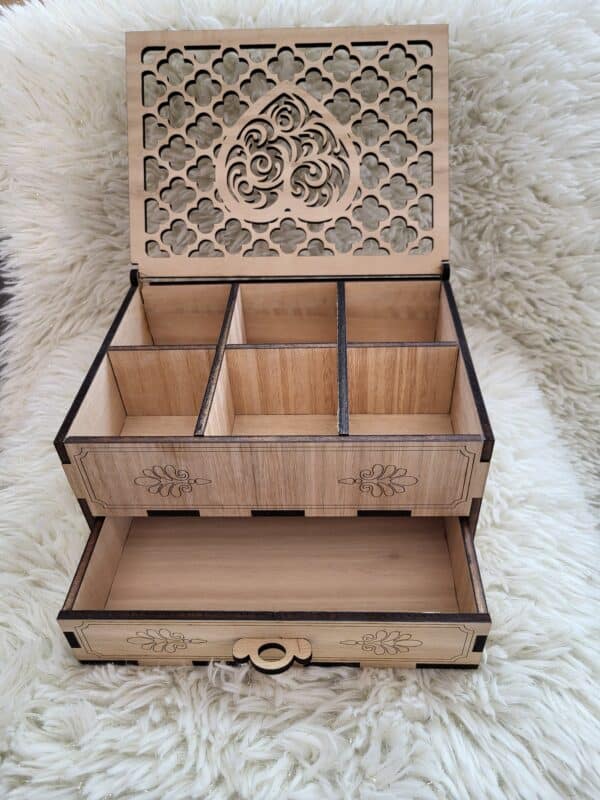 Boite à bijoux en bois avec tiroir