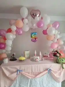 Décoration d'un anniversaire sur le thème Princesse à domicile