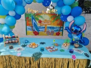 Décoration d'un anniversaire sur le thème Stitch à domicile