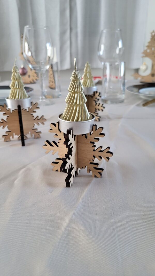 Porte bougie flocon avec bougie sapin