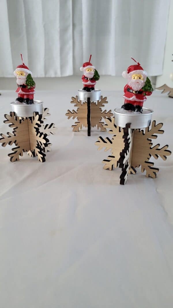 Porte bougie flocon avec bougie père Noël