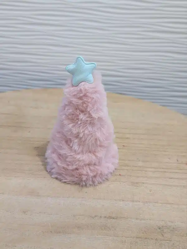 Sapin en peluche rose