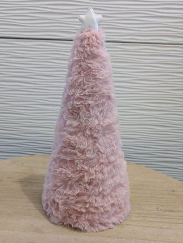 Sapin en peluche rose